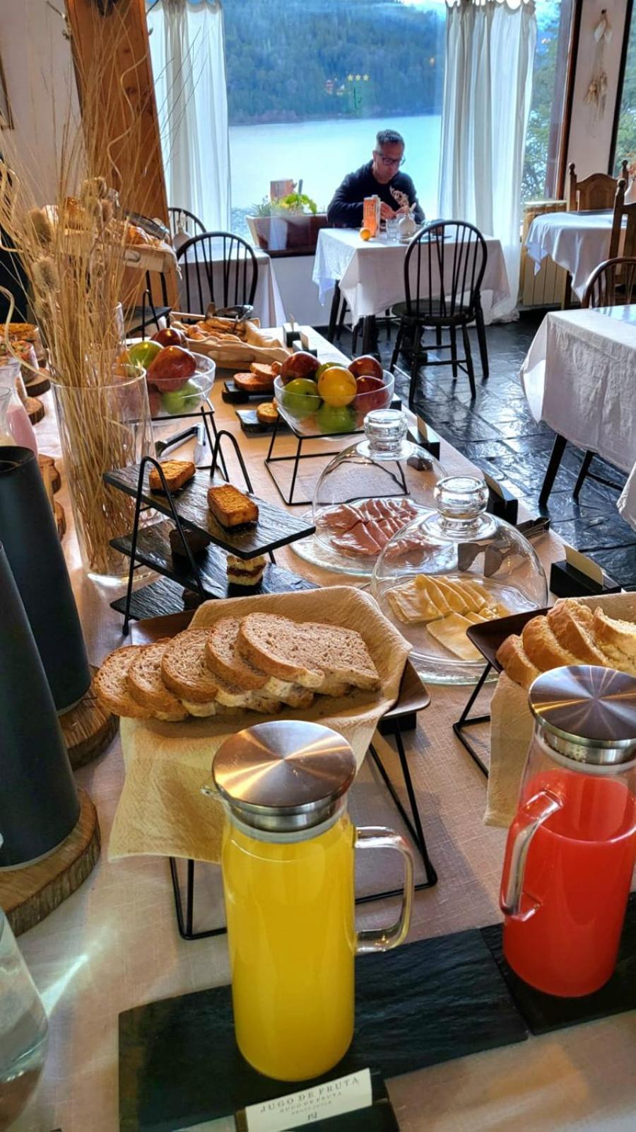 Hosteria El Condado San Carlos de Bariloche Bagian luar foto