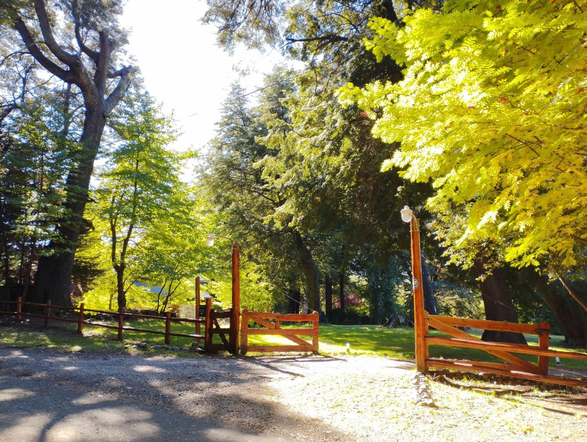Hosteria El Condado San Carlos de Bariloche Bagian luar foto